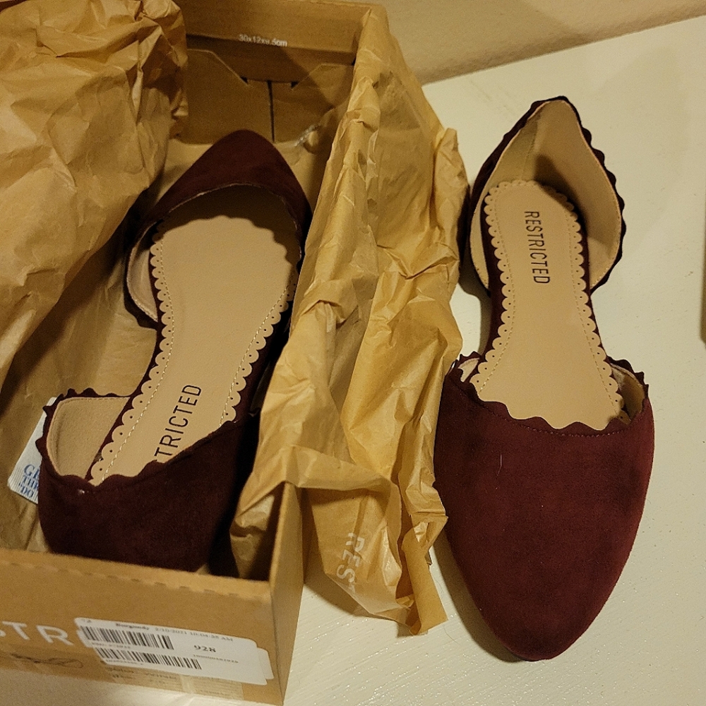 Restricted Wine Scalloped Ballet Flats